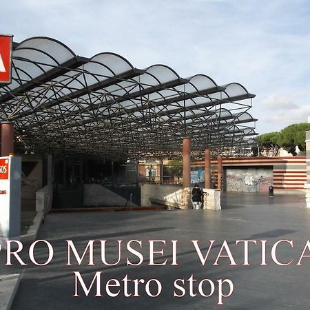 Apartment Close To Vatican Museums And To Metro Rome Bagian luar foto