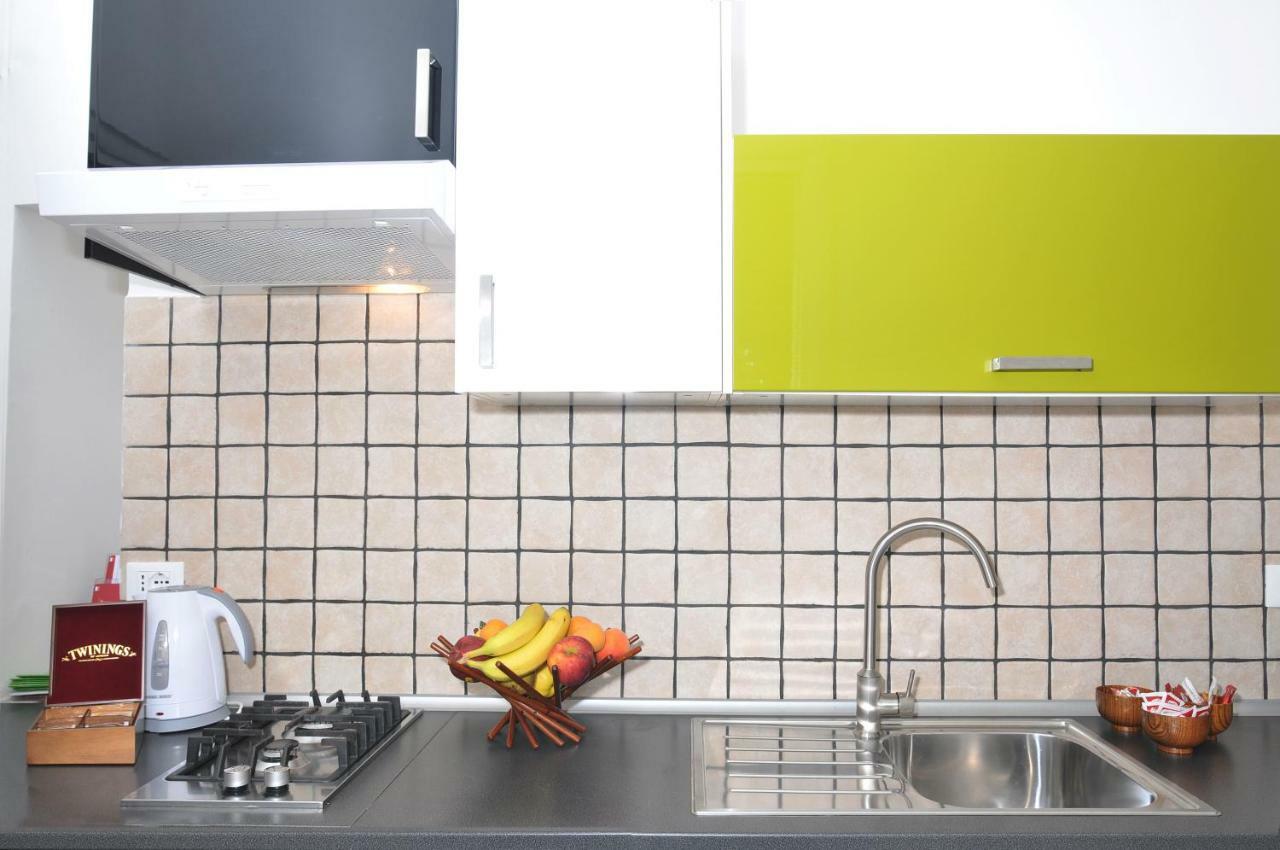 Apartment Close To Vatican Museums And To Metro Rome Bagian luar foto
