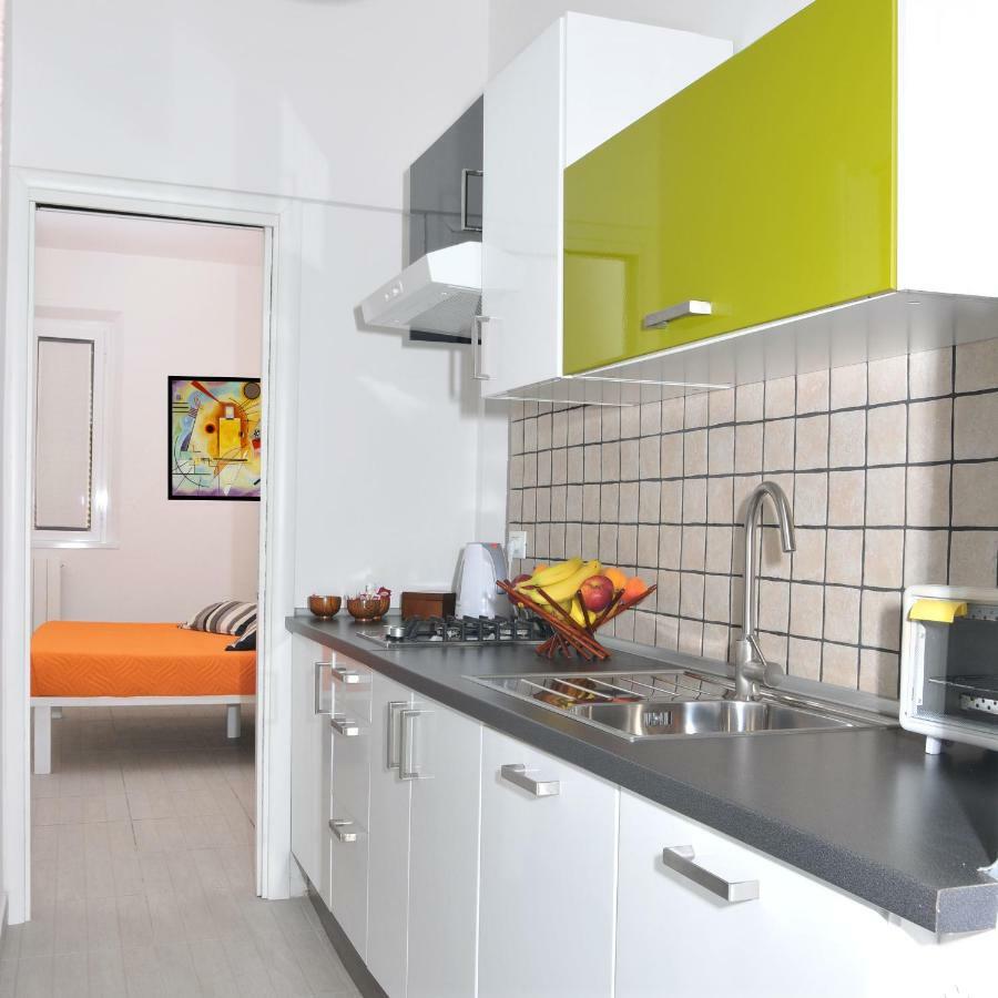 Apartment Close To Vatican Museums And To Metro Rome Bagian luar foto